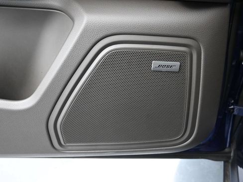 Certified 2026 Porsche Macan AWD/4WD image 11