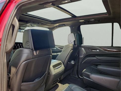 Used 2022 Cadillac Escalade Sport Platinum AWD/4WD image 12
