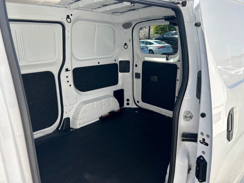 Used 2021 Nissan NV200 S w/ Back Door Glass Package FWD image 26