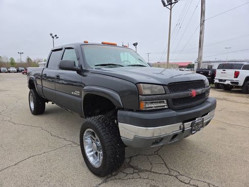 Used 2003 Chevrolet Silverado 2500 LT w/ Skid Plate Package image 9