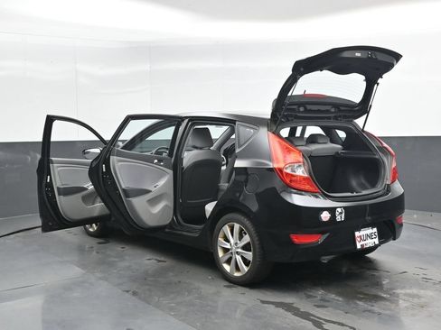 Used 2014 Hyundai Accent SE FWD image 46