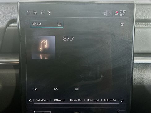 Used 2025 GMC Terrain Elevation image 21