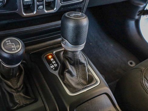 Used 2021 Jeep Wrangler Unlimited Sport image 20