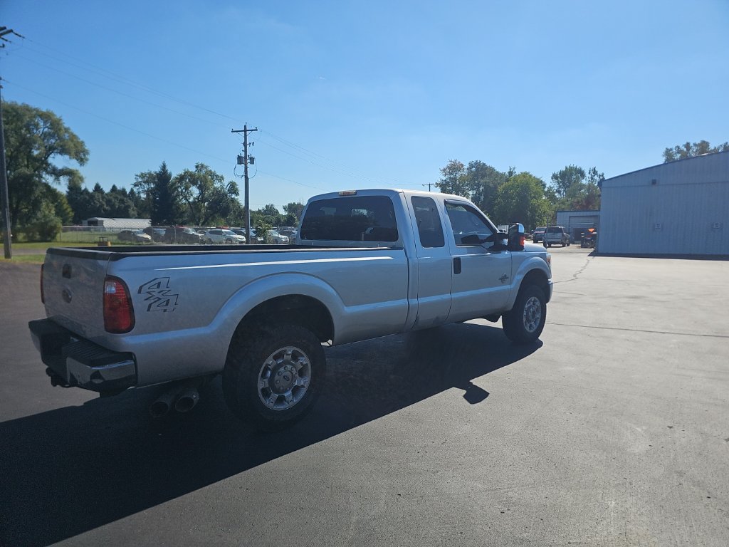 Used 2011 Ford F250 XLT w/ XLT Premium Pkg AWD/4WD image 8