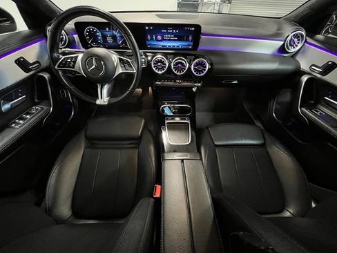 Used 2025 Mercedes-Benz CLA 250 image 17
