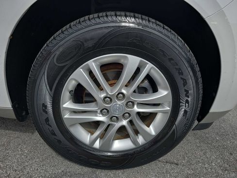 Used 2020 Buick Enclave Essence w/ Sound and Sites Package AWD/4WD image 5