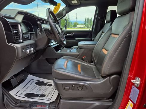 Used 2025 GMC Sierra 3500 AT4 w/ AT4 Premium Plus Package AWD/4WD image 2