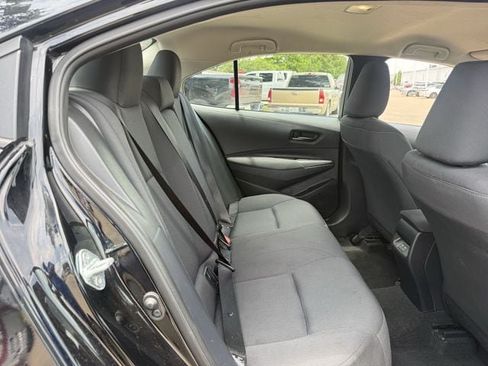 Used 2024 Toyota Corolla LE FWD image 29