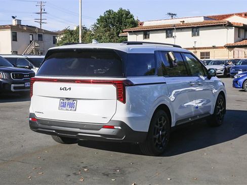 New 2026 Kia Carnival SX Prestige image 9