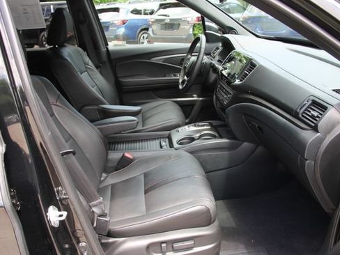 Used 2023 Honda Passport TrailSport image 40