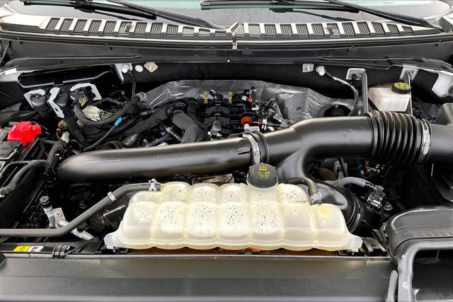 Certified 2024 Ford Expedition XLT AWD/4WD image 9