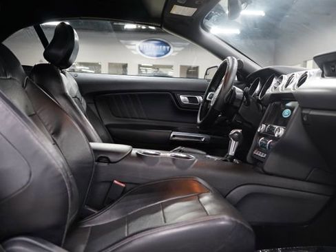 Used 2020 Ford Mustang Premium RWD image 15