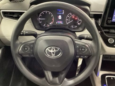 Used 2023 Toyota Corolla Cross L AWD/4WD image 7