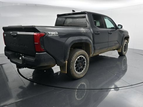 Used 2024 Toyota Tacoma TRD Off-Road AWD/4WD image 7