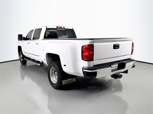 Used 2016 Chevrolet Silverado 3500 High Country image 8