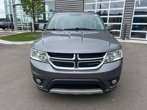 Used 2012 Dodge Journey SXT FWD image 2