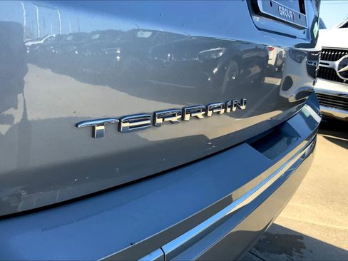 Used 2024 GMC Terrain Denali w/ Denali Premium Package image 27