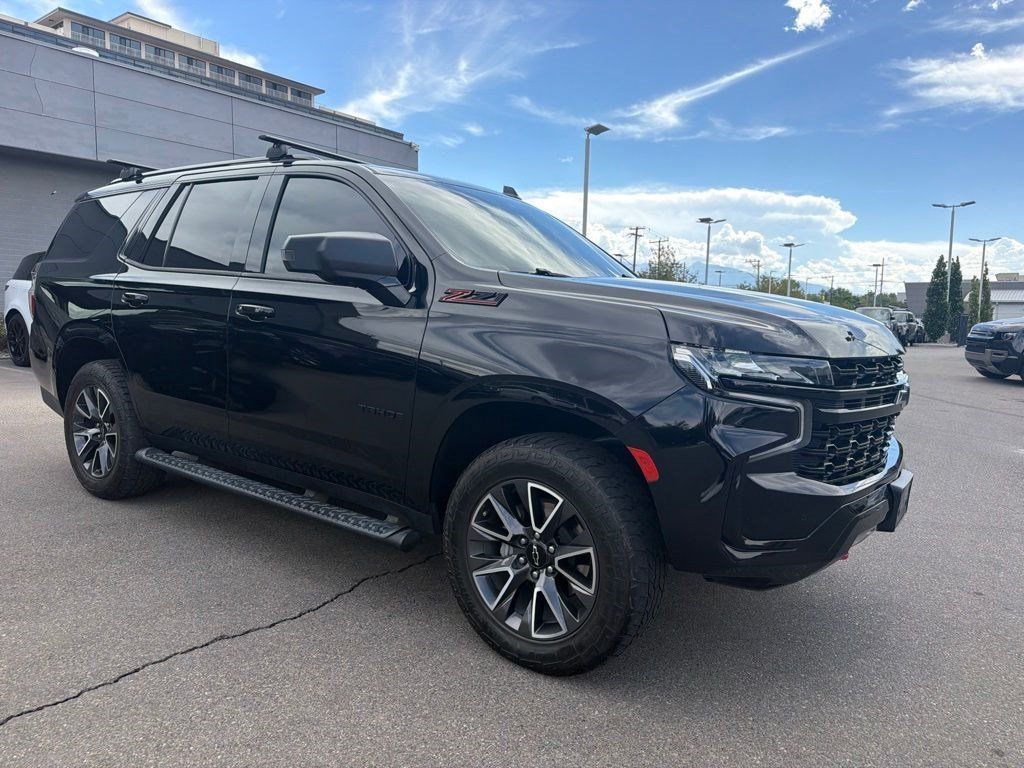 Used 2023 Chevrolet Tahoe Z71 w/ Luxury Package AWD/4WD image 4