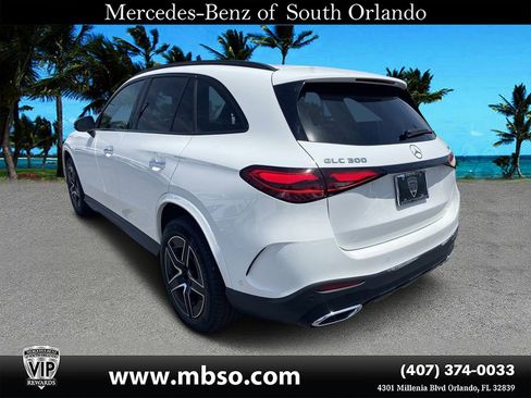 Certified 2025 Mercedes-Benz GLC 300 4MATIC image 17