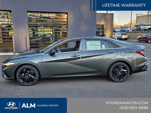 New 2026 Hyundai Elantra SEL Sport Premium FWD image 5