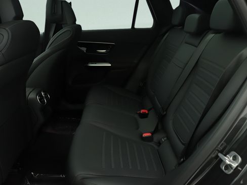 Certified 2026 Mercedes-Benz GLC 300 image 31