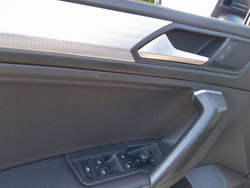 Used 2023 Volkswagen Tiguan S FWD image 12