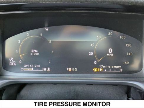 Used 2023 Lincoln Aviator Reserve w/ Equipment Group 201A image 16