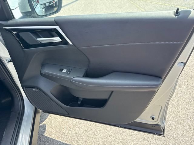 Used 2025 Mitsubishi Outlander SE FWD image 20