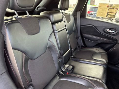 Used 2015 Jeep Cherokee Trailhawk w/ Trailer Tow Group image 22