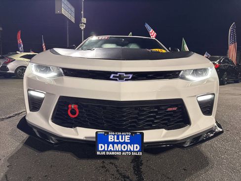 Used 2018 Chevrolet Camaro SS image 8