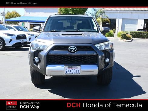 Used 2015 Toyota 4Runner Trail Premium AWD/4WD image 2
