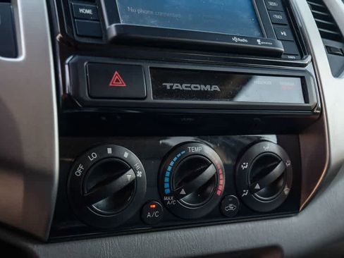 Used 2015 Toyota Tacoma PreRunner w/ SR5 Package RWD image 20