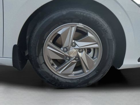 New 2025 Hyundai Elantra SE FWD image 37