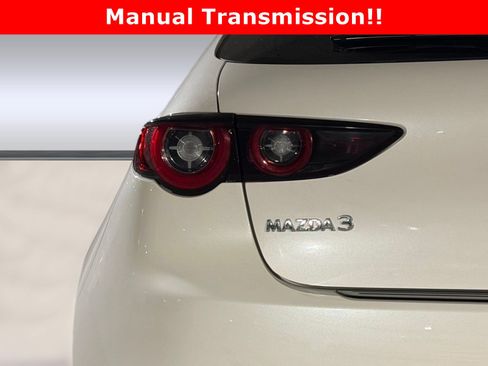 Used 2026 MAZDA MAZDA3 2.5 S Hatchback w/ Premium Pkg FWD image 13