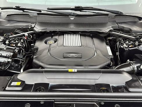 Used 2019 Land Rover Range Rover HSE image 36