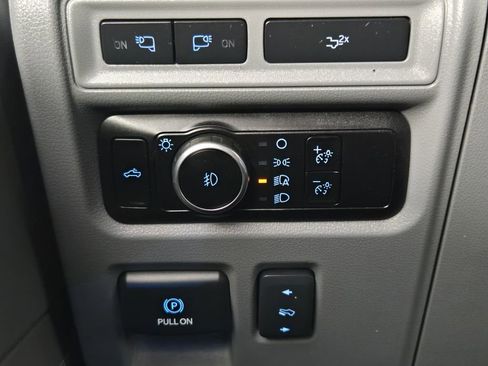 Used 2023 Ford F150 Lariat w/ Equipment Group 502A High AWD/4WD image 22