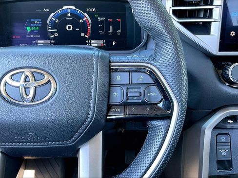 Used 2024 Toyota Tundra Limited AWD/4WD image 18
