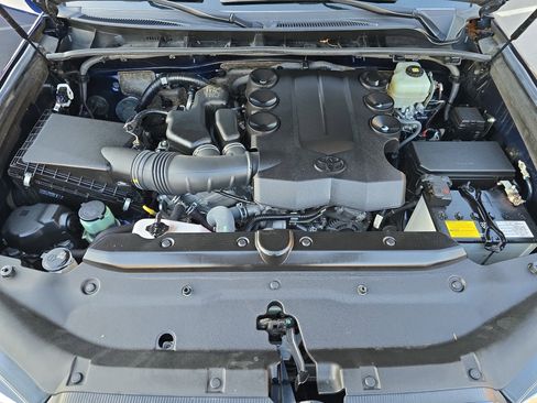 Used 2020 Toyota 4Runner SR5 Premium image 30