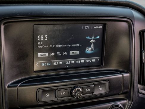 Used 2016 Chevrolet Silverado 1500 Custom w/ Custom Convenience Package RWD image 23