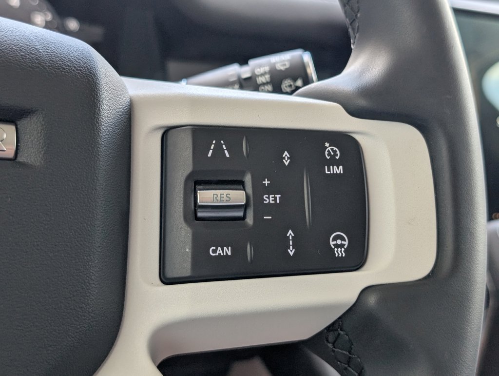 Used 2025 Land Rover Defender 110 S AWD/4WD image 30