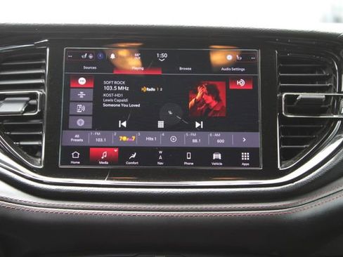 Used 2022 Dodge Durango R/T w/ Blacktop Package AWD/4WD image 18