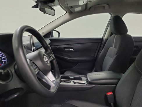 Used 2025 Nissan Sentra SV FWD image 17