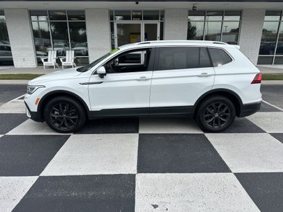 Used 2024 Volkswagen Tiguan SE