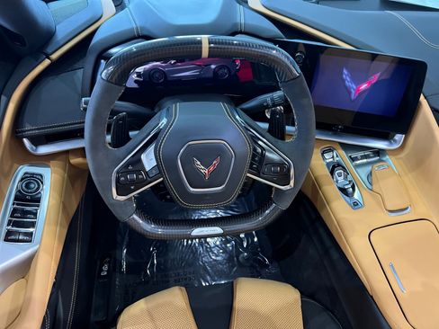 Used 2025 Chevrolet Corvette Z06 w/ Z07 Performance Package image 13