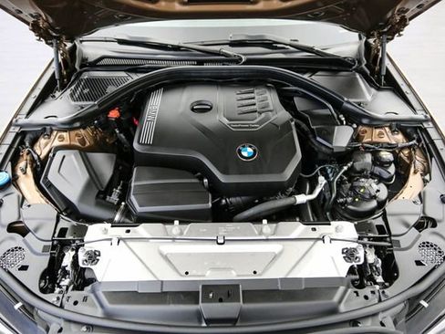 Used 2019 BMW 330i xDrive Sedan w/ Premium Package AWD/4WD image 13