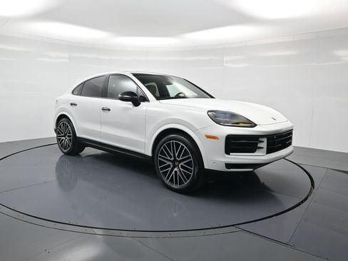 New 2026 Porsche Cayenne Coupe image 32