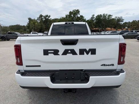 New 2026 RAM 3500 Big Horn AWD/4WD image 4