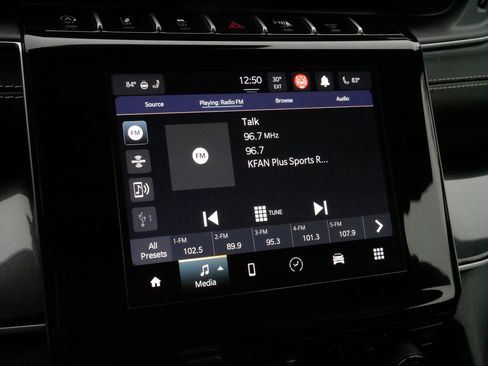 Used 2022 Jeep Grand Cherokee L Laredo image 22