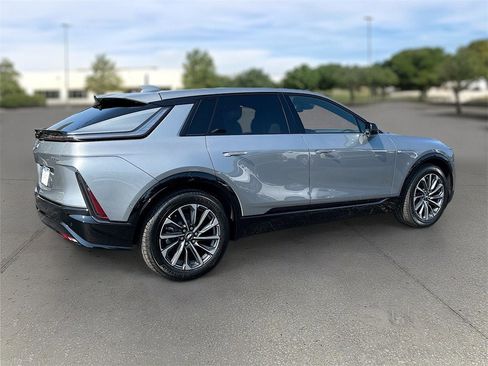 New 2026 Cadillac Lyriq Sport image 7