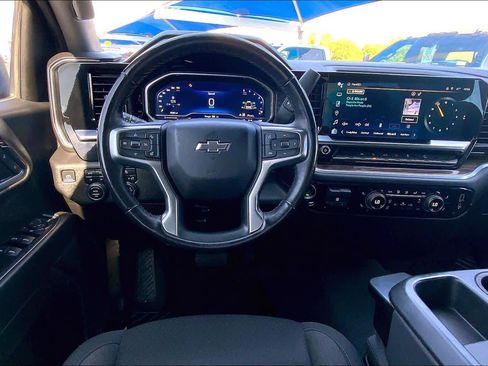 Used 2022 Chevrolet Silverado 1500 RST w/ Z71 Off-Road Package image 6